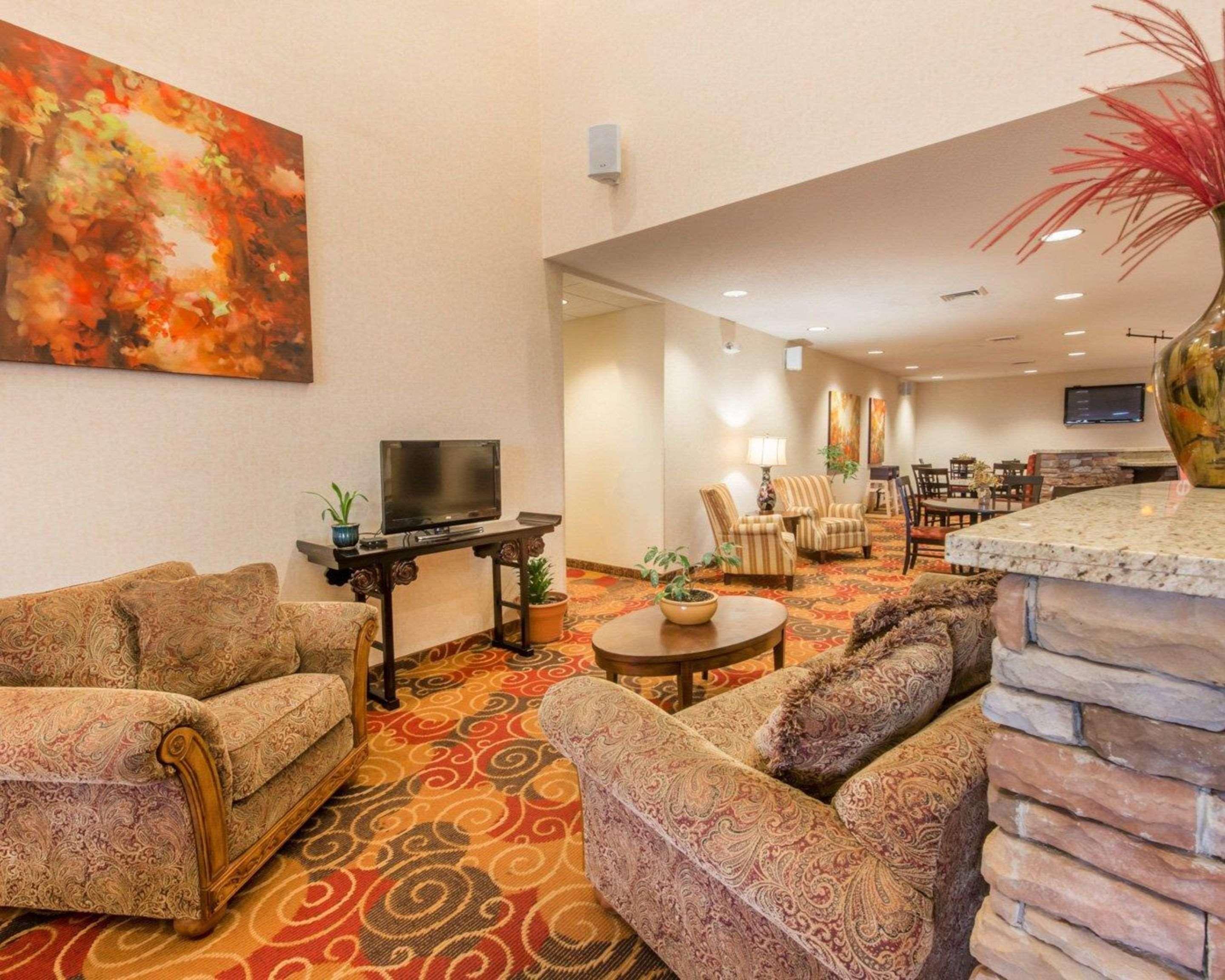 Comfort Suites Altoona Exterior foto