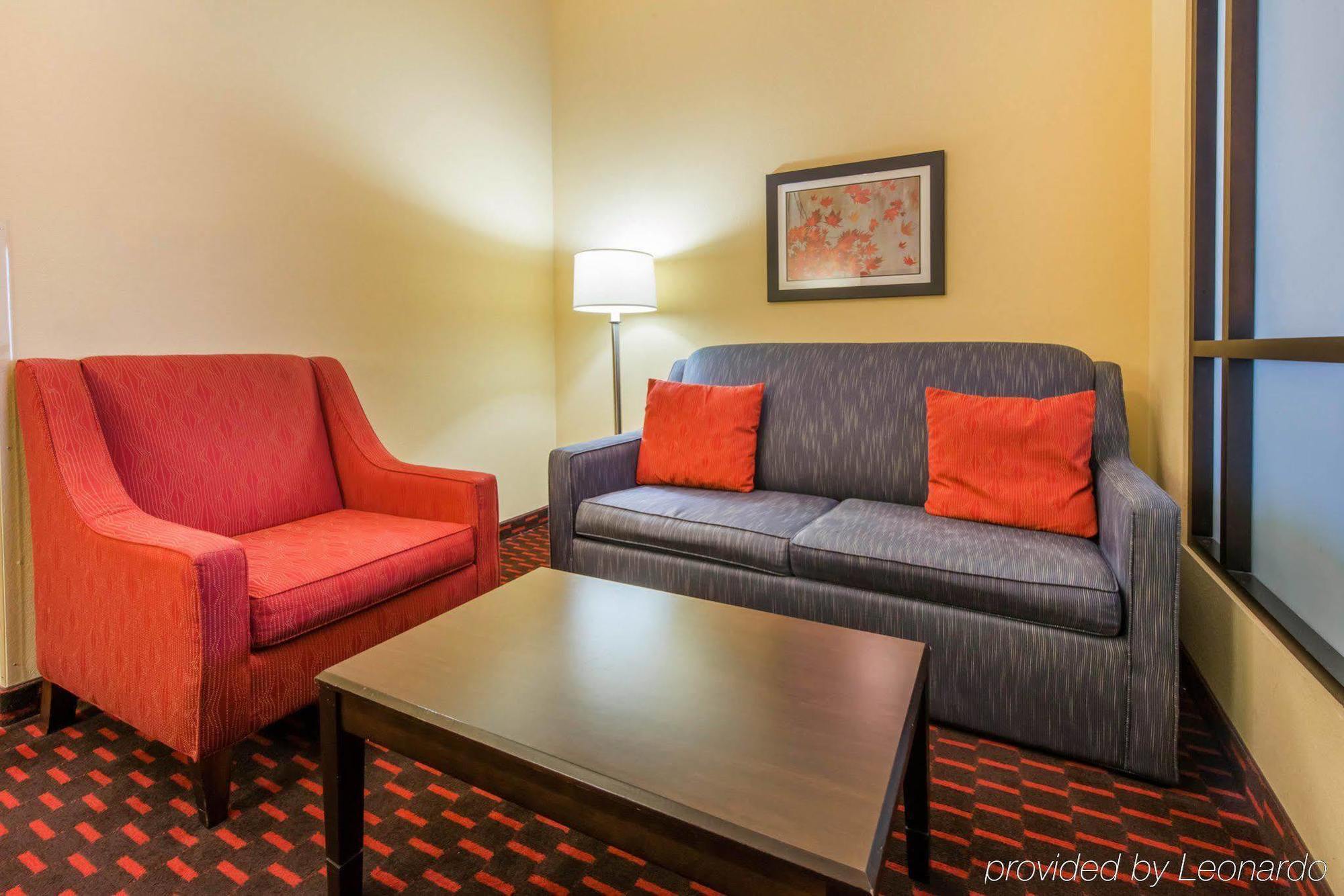 Comfort Suites Altoona Exterior foto