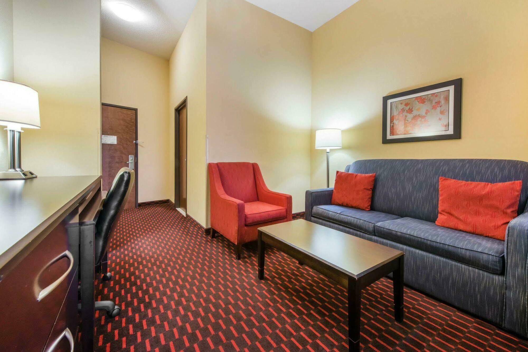 Comfort Suites Altoona Exterior foto